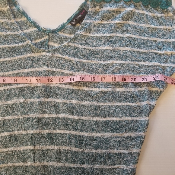 Striped Light Knit Top - Picture 7 of 8